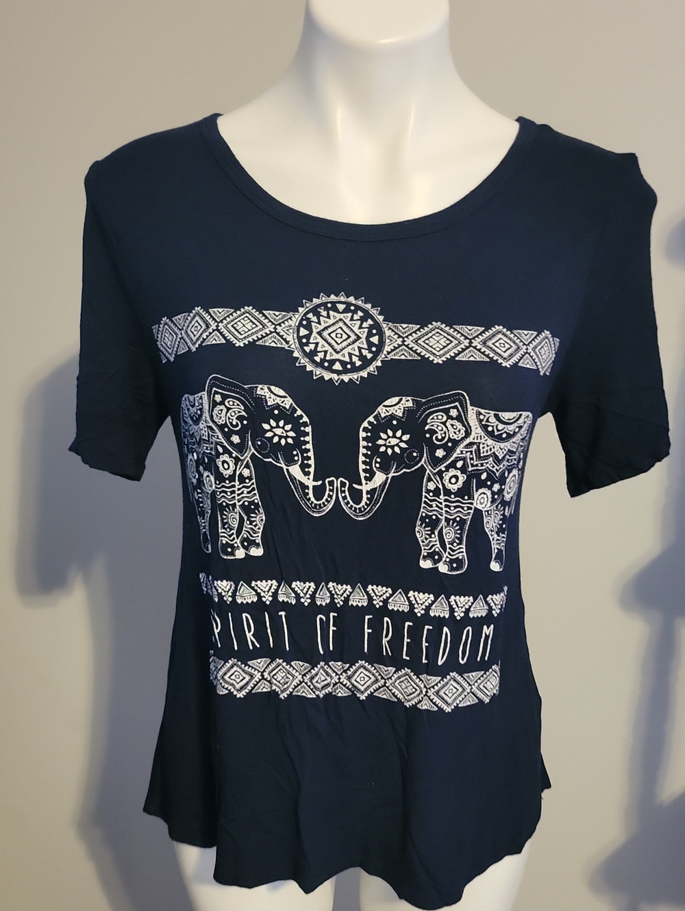 french pastry Navy Short-Sleeve Tee with White Elephant Graphic